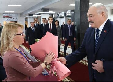 Bielorrusos votan en elecciones muy controladas mientras la oposición llama al boicot