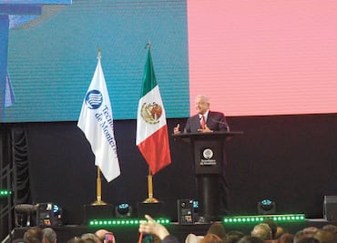 Busca AMLO que pobres vayan al Tec