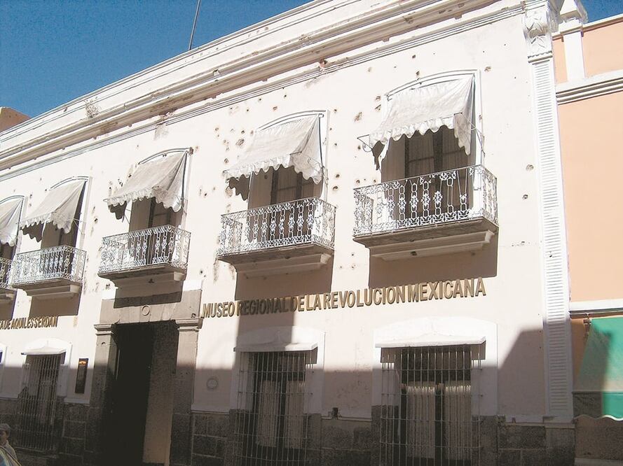 La casa de los hermanos Serdán aún conserva los impactos de bala. (Fotos: Archivo y SIC México)