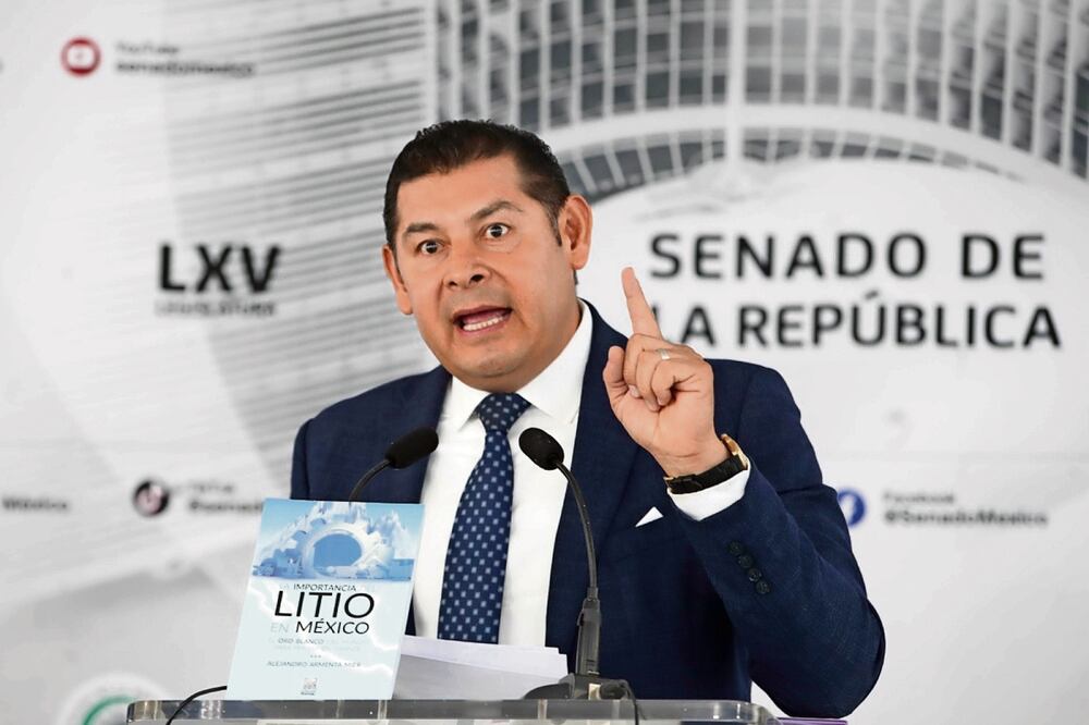 El presidente del Senado apoyó el llamado de AMLO para que China ayude a evitar el flujo de fentanilo que ingresa a México. Foto: Especial