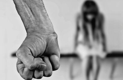 Niña violada por abuelastro y que interrumpió embarazo en Bolivia está estable