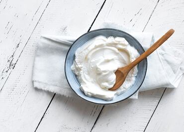 ¿Tradicional o griego? Aprende a elegir el mejor yogur para ti