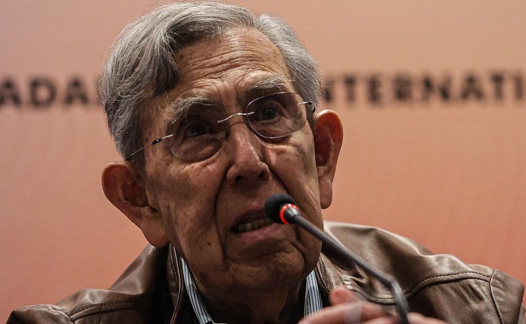 Cuauhtémoc Cárdenas durante una mesa sobre Socialdemocracia en la Feria Internacional del Libro de Guadalajara Fotos: Gabriel Pano/ El Universal.