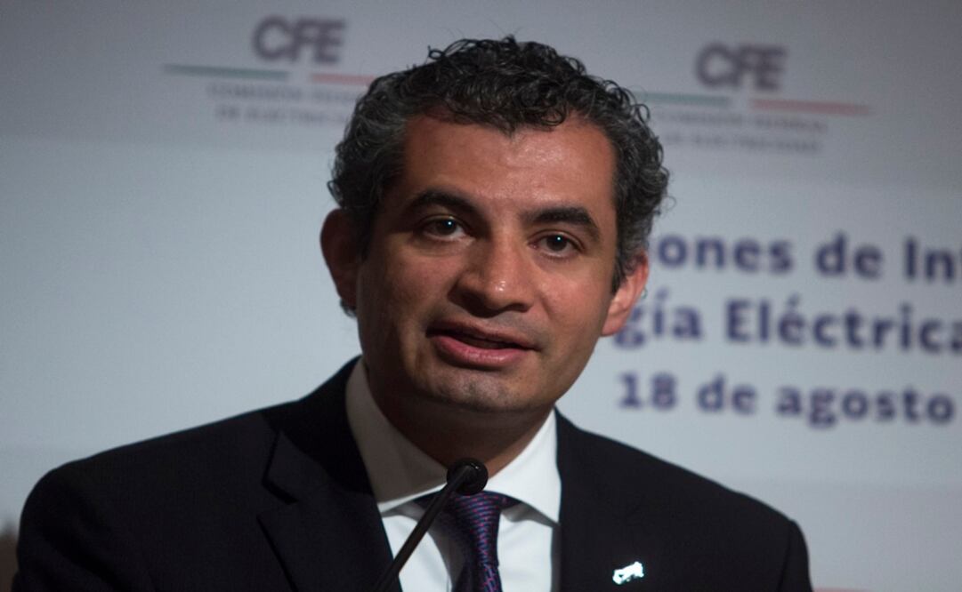 CFE estudia lanzar Fibra E por 10 mil mdp en 2016