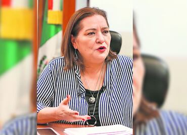 La 4T y los misteriosos apapachos a la presidenta del INE