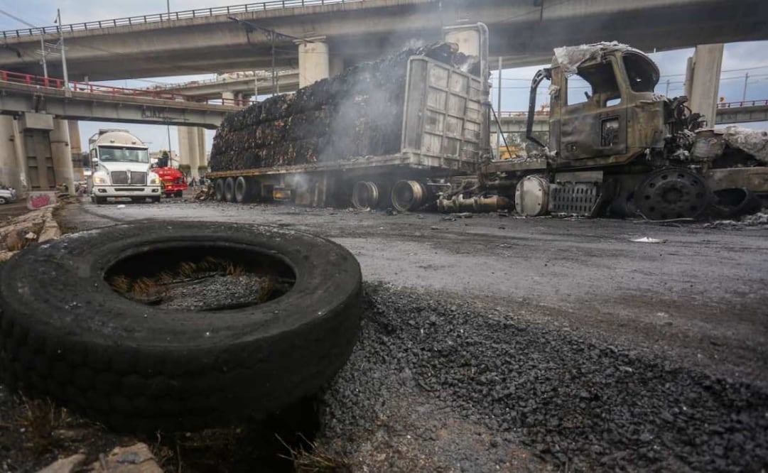 Explosión de pipa de gas en Puente de la Concordia en Iztapalapa deja decenas de heridos y al menos tres muertos (10/09/2025). Foto: Luis Camacho/ EL UNIVERSAL