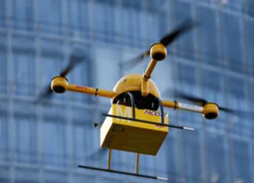 DHL prueba con éxito envíos con drones