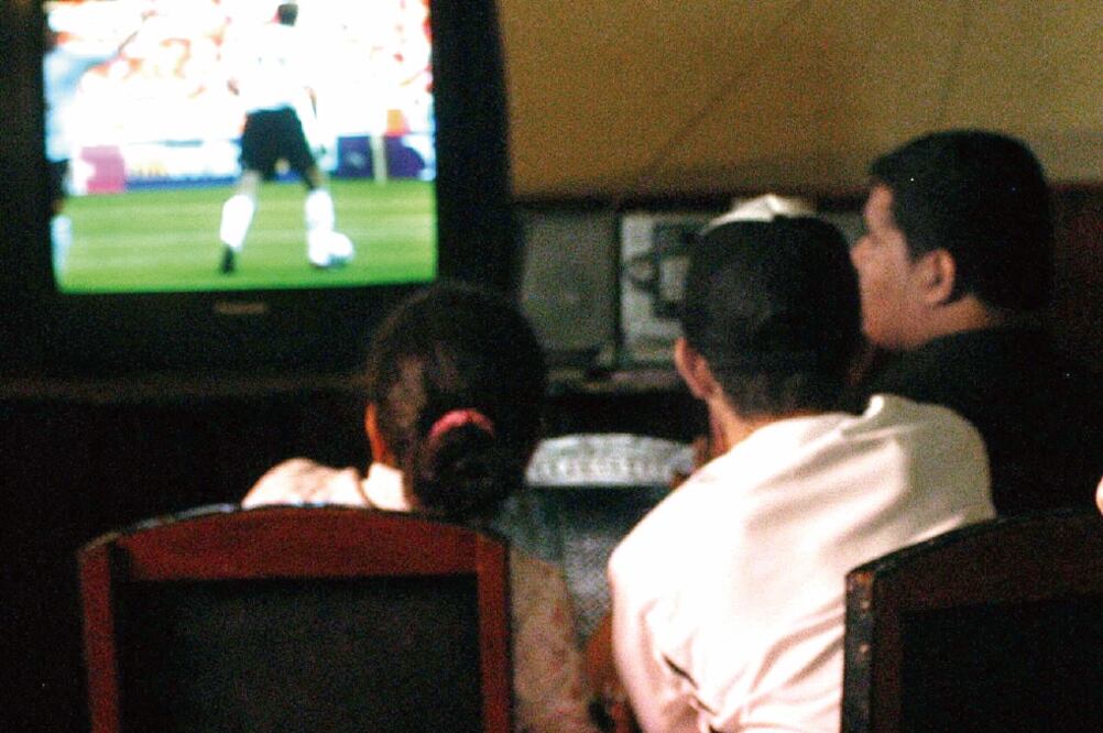 La empresa explicó que el aumento es para los consumidores que todavía cuentan con el servicio de Cablevisión y no afecta a los suscriptores de Izzi (ARCHIVO EL UNIVERSAL)