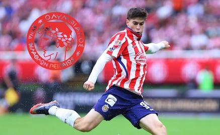 Olympiacos se lanza por la 'Hormiga' González, figura de las Chivas