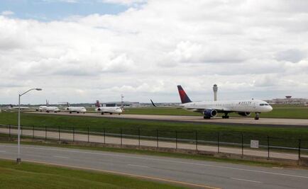 Mexico-U.S. air transport deal begins in bid to boost competition