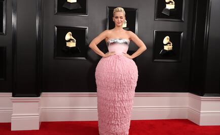 Katy Perry gana memes a su paso por los Grammy
