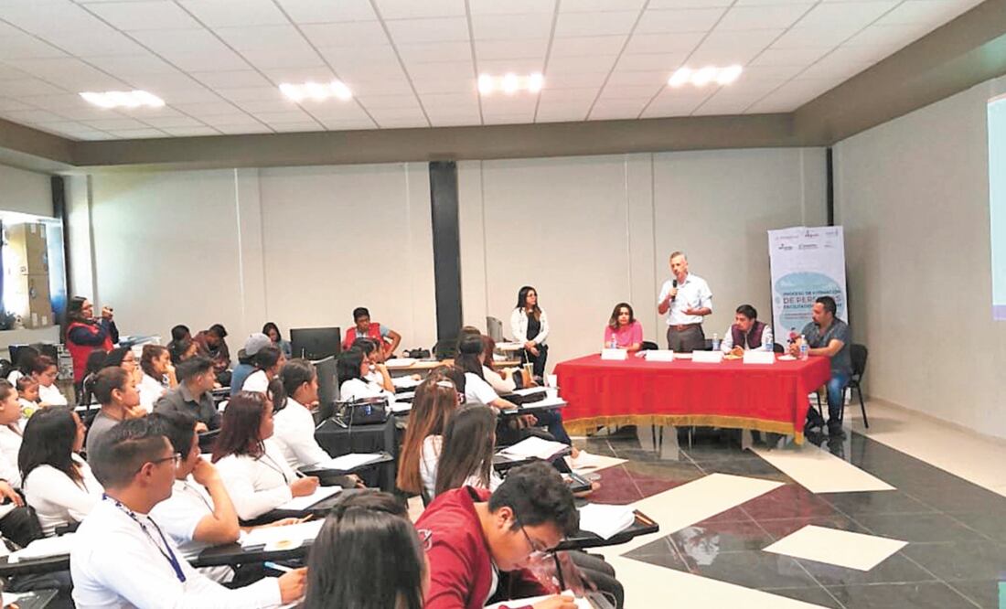 En el taller, los participantes se dotan de conocimientos y destrezas sobre los derechos humanos. Foto: TOMADA DE TWITTER