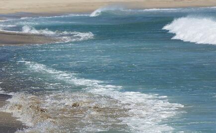 Mueren dos turistas poblanos en playa principal de Puerto Escondido
