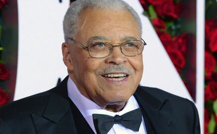 Muere James Earl, actor que dio voz a Darth Vader y Mufasa