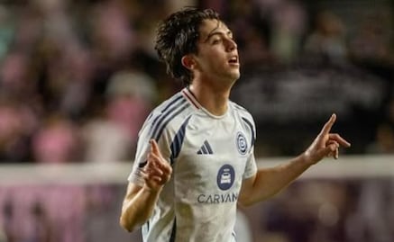 Brian Gutiérrez aterriza en Guadalajara para firmar con Chivas