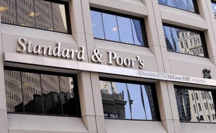 Standard & Poor’s revisa calificaciones del Infonavit; es por congelar créditos en Veces Salarios Mínimos, asegura