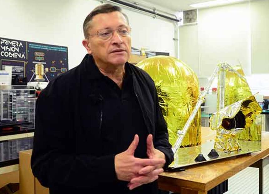 El investigador de la UNAM, Gustavo Medina Tanco, es el responsable de la Misión Colmena. 
Foto: DGCS UNAM