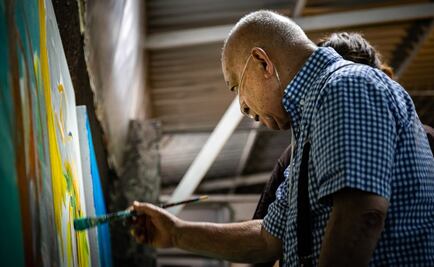 Mexican artist Gilberto Aceves Navarro has passed away