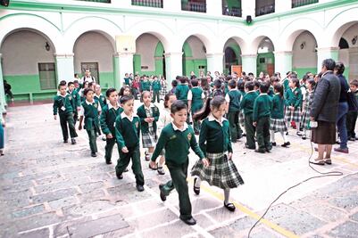 Destinan 300 mdp para obras de rehabilitación en escuelas 