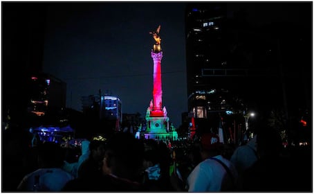 El Ángel de la Independencia se llenó de casi 400 mil aficionados tras victoria de México ante Corea del Sur