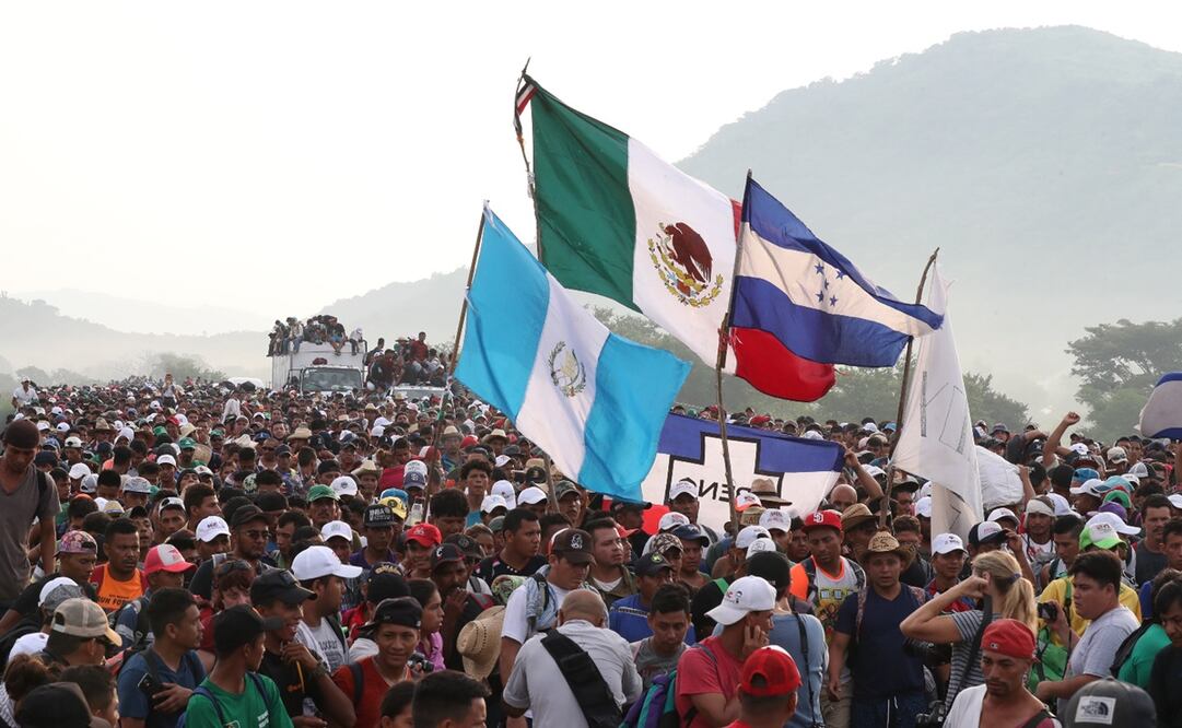 Imagen de la caravana migrante que en la salida de Tapachula rumbo al norte de México en octubre de 2018. Foto: Valente Rosas/ El Universal