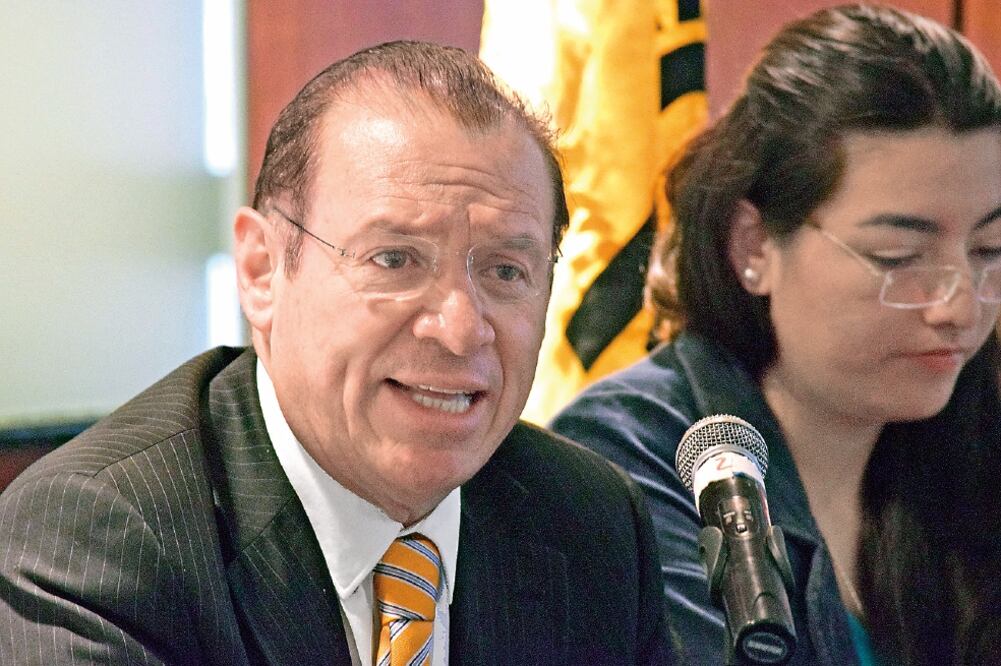 De León Mojarro, aunque aún no ha sido registrado como candidato, ya dio a conocer su plataforma electoral y algunos temas de la campaña (ARCHIVO ELUNIVERSAL)