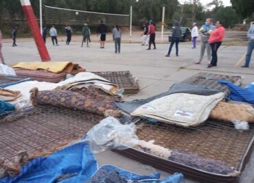 Denuncian damnificados de inundaciones en Tula que autoridades les dieron colchones reutilizados y con chinches