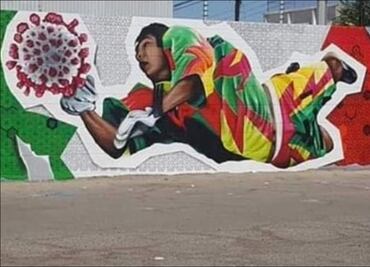 Jorge Campos ataja al coronavirus en un mural