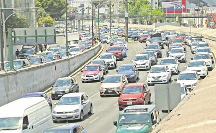Autos con engomado rojo no circulan este miércoles 4 de enero