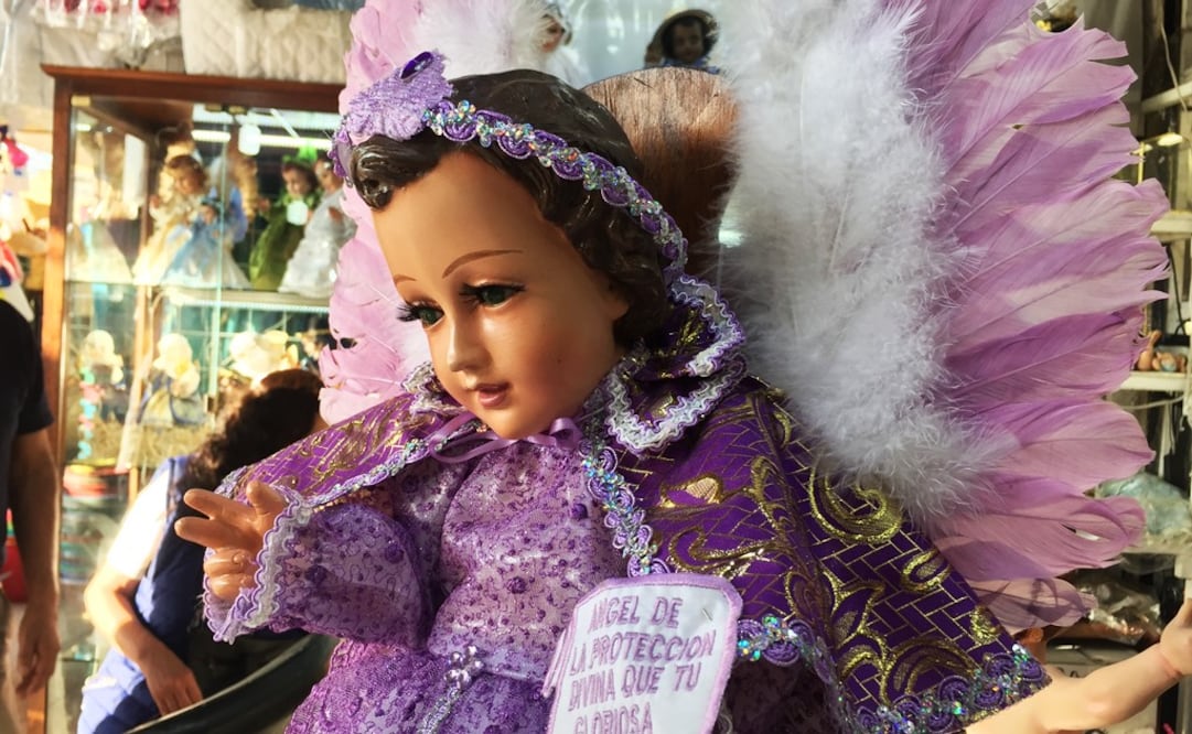 Baby Jesus outfits at Jamaica market in Mexico City - Photo: Gretel Morales/EL UNIVERSAL in English