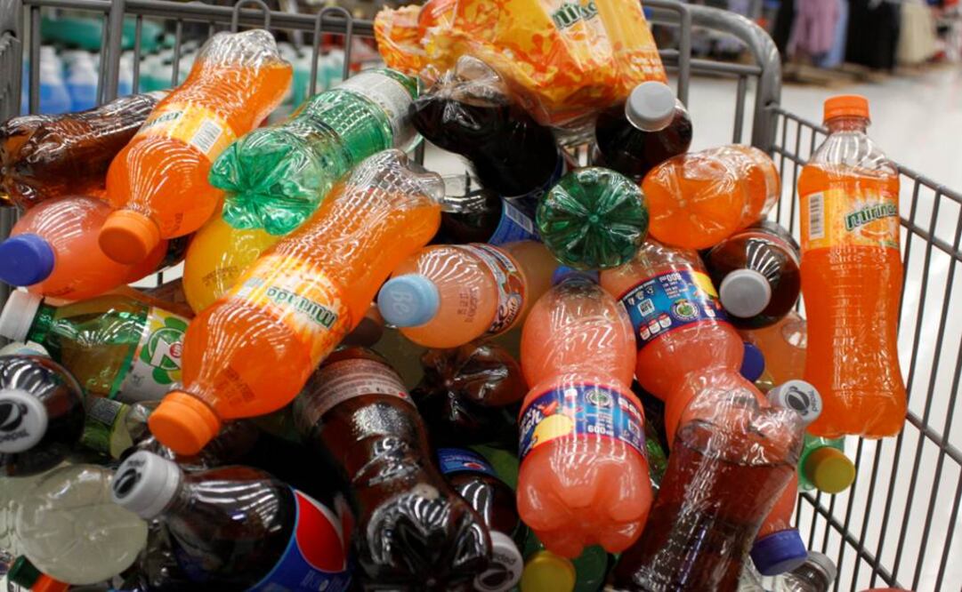 Sigue el efecto negativo de IEPS en refresqueros