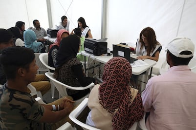 Peticiones de asilo a Unión Europea caen 33 %