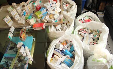 Aseguran 55 kilos de medicamento caduco en tianguis de Iztapalapa