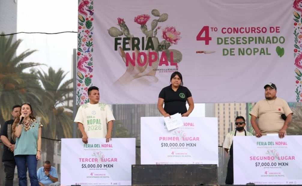 El primer lugar fue para Maribel López Mondragón, de Villa Milpa Alta; el segundo puesto lo obtuvo Jonathan Soto Hernández, de Milpa Alta, Ismael Martínez Hernández, de la Central de Abasto, quedó en tercer lugar. | Foto: Karla Guerrero.