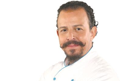 El chef Benito le mide el agua a los camotes en EU