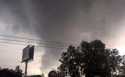 Captan la formación de un tornado en Guadalajara