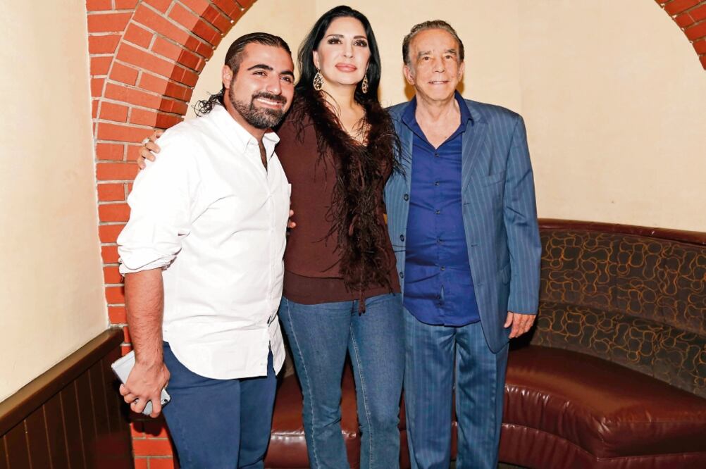 El productor Sergio Gabriel, Luhana Gardi y Mauricio Herrera durante la conferencia para anunciar la nueva temporada (AGUSTÍN SALINAS. EL UNIVERSAL)