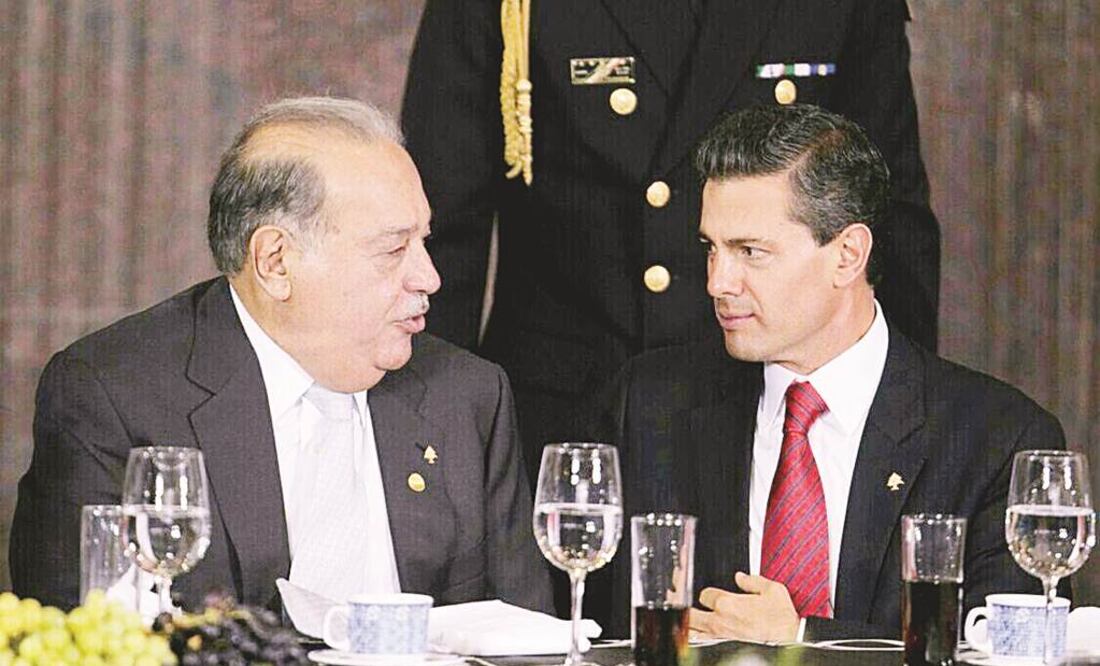 En una reunión con la comunidad libanesa, el presidente Enrique Peña Nieto reconoció el aporte de empresarios como Carlos Slim Helú al desarrollo y proyección internacional de México. Foto Ramón Romero