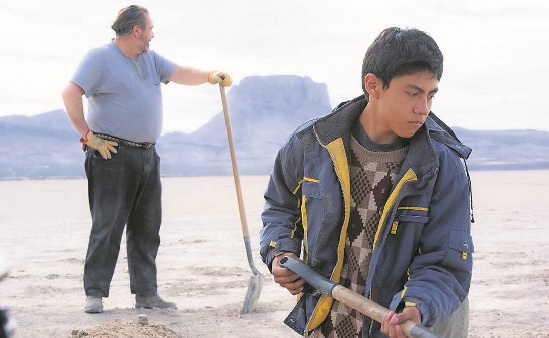 El filme protagonizado por Hatzín, se presentó en la pasada Mostra veneciana. Retrata la ausencia del padre latinoamericano, sus consecuencias, y la búsqueda de la identidad. Foto: CORTESÍA