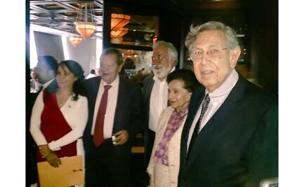 Se reúnen fundadores del PRD