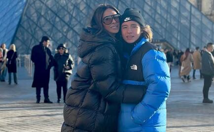 Galilea Montijo presume viaje a París con su hijo