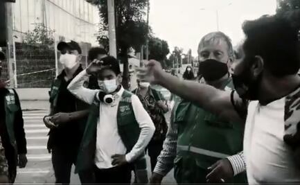 “¡Quiero vivir!”, hombre exigía que lo vacunaran contra Covid-19, pero se equivocó de día