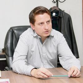 Se le indigesta el concejo a Néstor Núñez