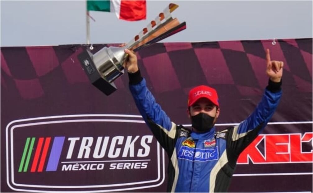 Pilotos ponen fin a una NASCAR Peak México Series llena de adversidades
