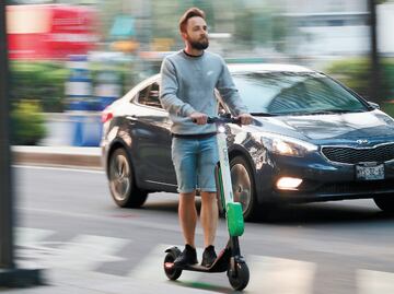 Scooters en la CDMX, ¿solución o problema mayor?