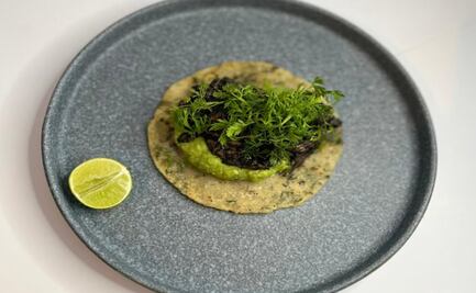 Taco de diezmillo con guacamole de hierbas