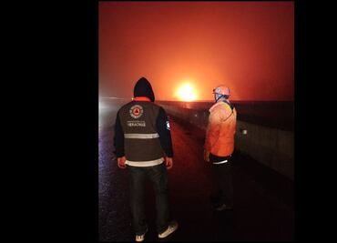 Se incendia pipa con asfalto en autopista de Veracruz