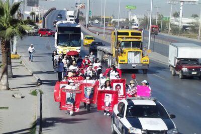 Fiscalía de Coahuila ofende a familiares de desaparecidos al enviarles coronas fúnebres