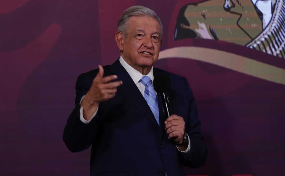 En conferencia de prensa, López Obrador cuestionó cómo le llega la droga a los jóvenes y quién la vende en Estados Unidos. Foto: Diego Simón Sánchez / EL UNIVERSAL 
