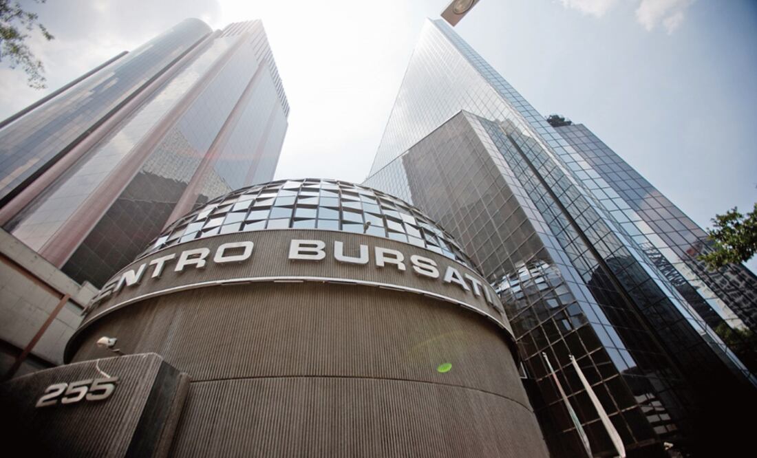 BMV retrocede 0.35% luego de alcanzar récord